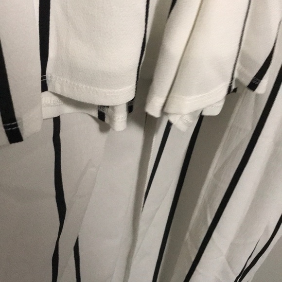 Girls shorts romper (109) - Picture 4 of 6